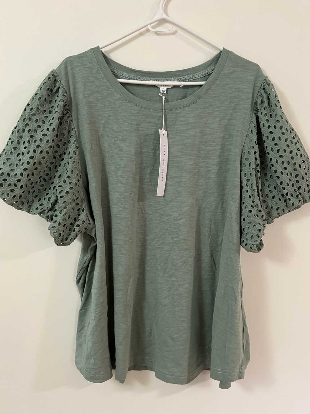 Women’s Jane + Delancey Green Eyelet Puff Sleeve Top, NWT
